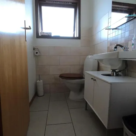 In Os Mit Offenem Kamin Hagavik